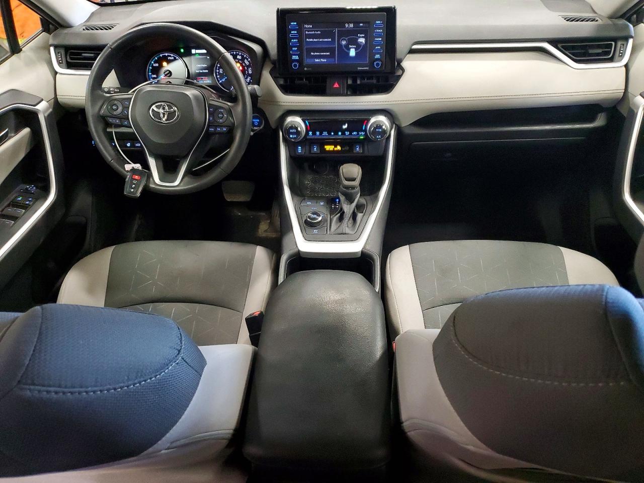 2022 Toyota RAV4 VIN 4T3RWRFV8NU068711 COPART salvage auction — Rear End, MN - CERT OF TITLE-SALVAGE, sold $15,500 on 2026-07-09 (photo 8)