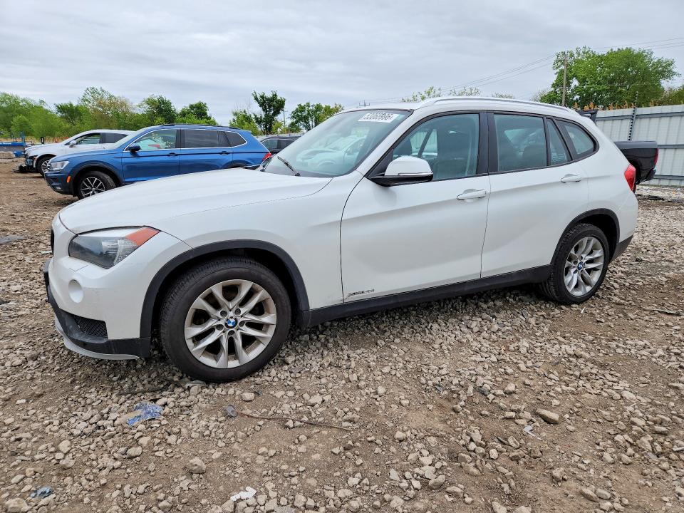 2015 BMW X1 VIN WBAVL1C59FVY31810 COPART salvage auction — NORMAL WEAR, Il - Certificate Of Title, sold $650 on 2026-07-15 (photo 1)
