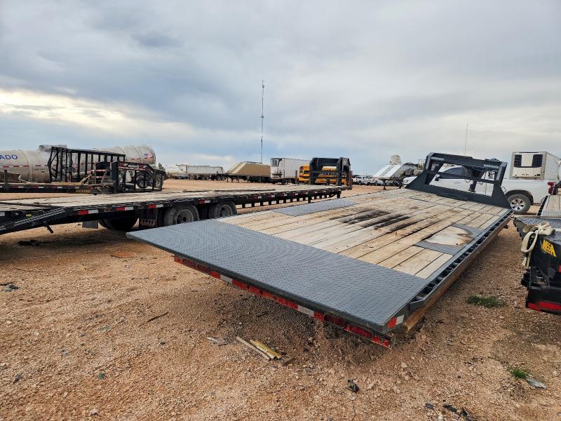 2024 Lamar Trailer VIN 5RVFA2626RP132041 COPART salvage auction — BURN, TX - SALVAGE VEHICLE TITLE, sold $2,150 on 2026-07-29 (photo 4)