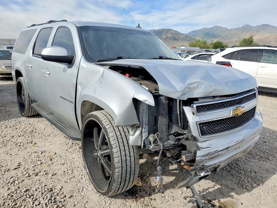 2012 Chevrolet Suburban VIN 1GNSKJE78CR199515 COPART salvage auction — FRONT END, Ut - Salvage Certificate, sold $675 on 2026-07-02 (photo 4)