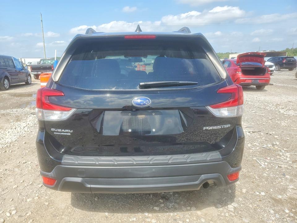 2019 Subaru Forester VIN JF2SKAEC1KH458504 COPART salvage auction — MINOR DENT/SCRATCHES, Tx - Salvage Vehicle Title, sold $2,650 on 2026-07-30 (photo 6)