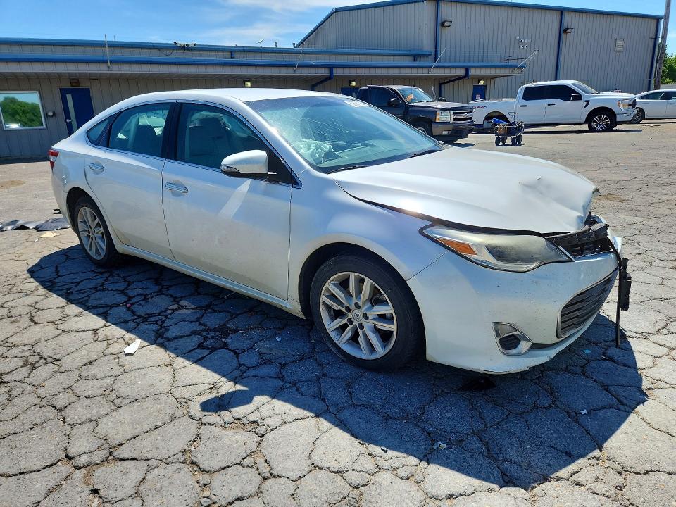 2015 Toyota VIN 4T1BK1EB4FU148989 COPART salvage auction — FRONT END, Tn - Salvage Certificate, sold $1,600 on 2026-07-02 (photo 4)