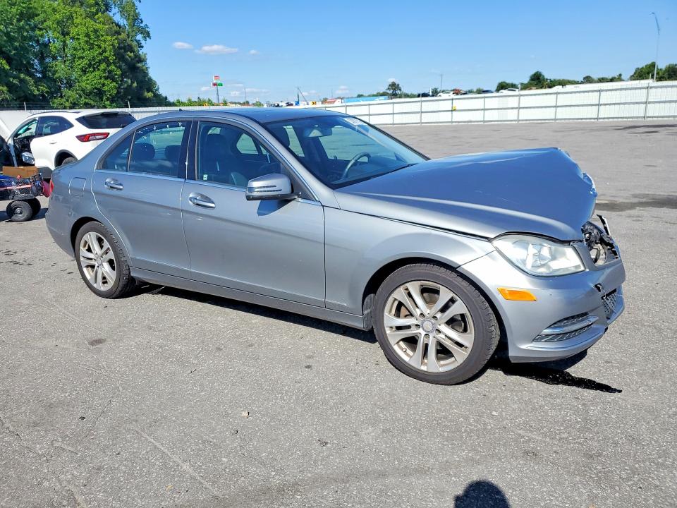 2014 Mercedes-benz VIN WDDGF4HB8EA924199 COPART salvage auction — UNDERCARRIAGE, Nc - Salvage Certificate Of Title, sold $250 on 2026-07-28 (photo 4)