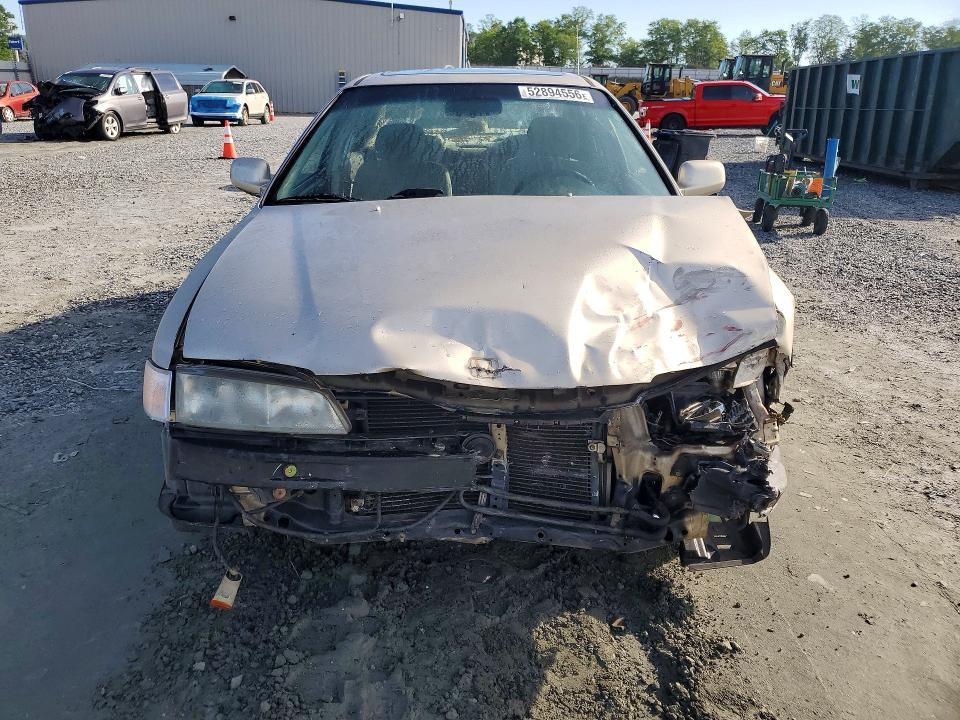 1995 Honda Accord VIN JHMCD5652SC003807 COPART salvage auction — FRONT END, Sc - Cert Of Title-Salvage, sold $200 on 2026-07-06 (photo 5)