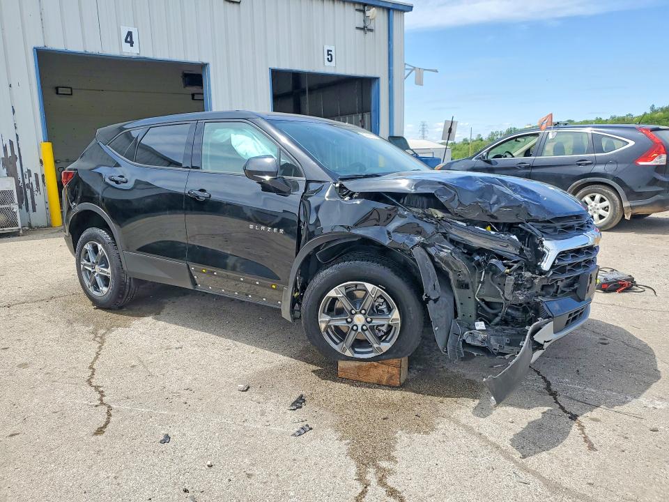 2026 Chevrolet Blazer VIN 3GNKBCR46TS135708 COPART salvage auction — FRONT END, Il - Salvage Certificate, sold $7,200 on 2026-07-29 (photo 4)