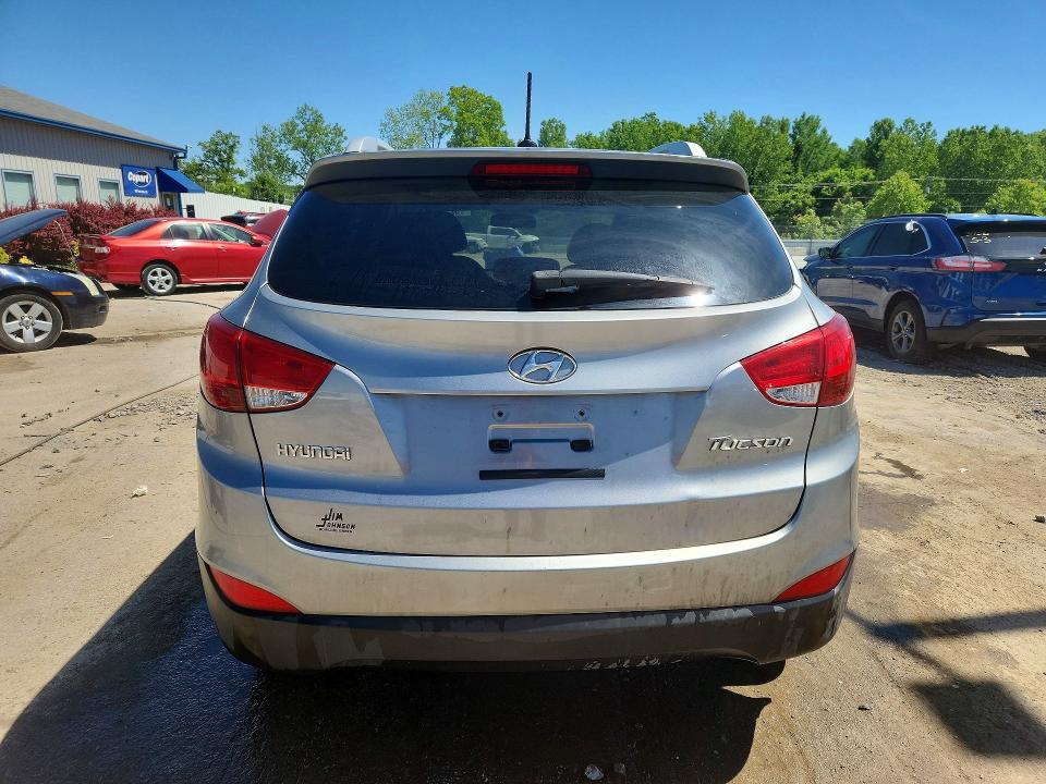 2012 Hyundai VIN KM8JU3AC2CU523225 COPART salvage auction — FRONT END, Ky - Bill Of Sale/Part Only/No Titl, sold $800 on 2026-07-09 (photo 6)