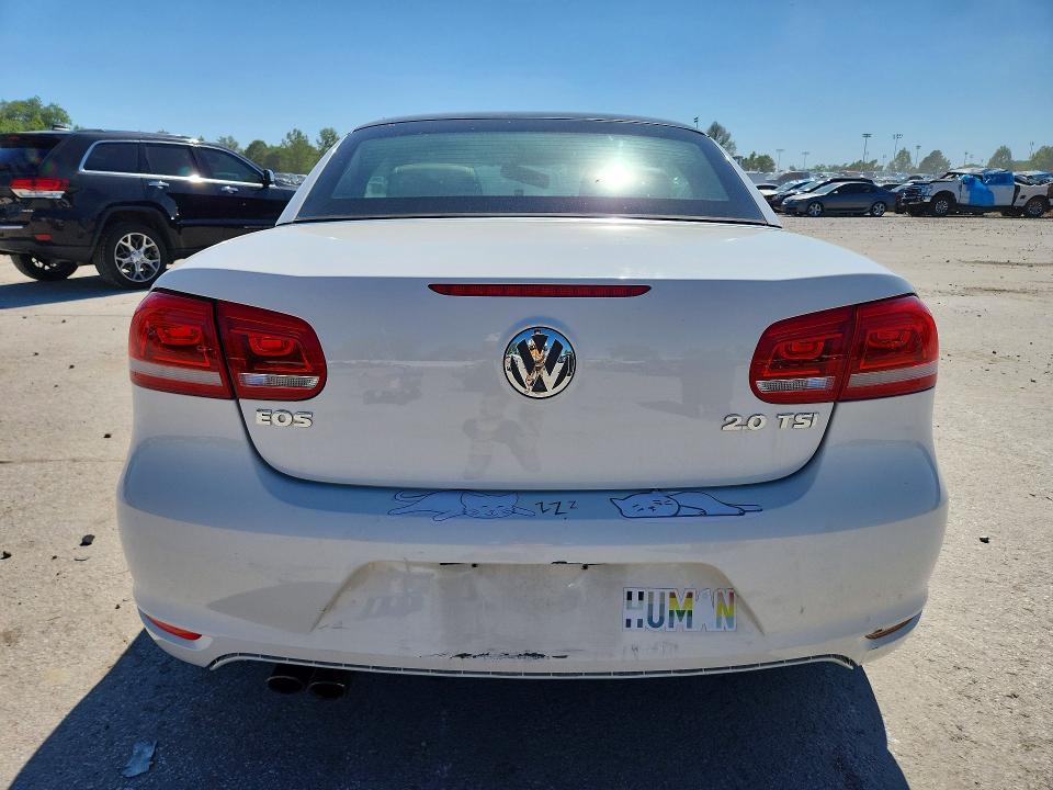 2012 Volkswagen Eos VIN WVWBW7AH7CV000122 COPART salvage auction — REAR END, Mo - Certificate Of Title, sold $725 on 2026-07-10 (photo 6)