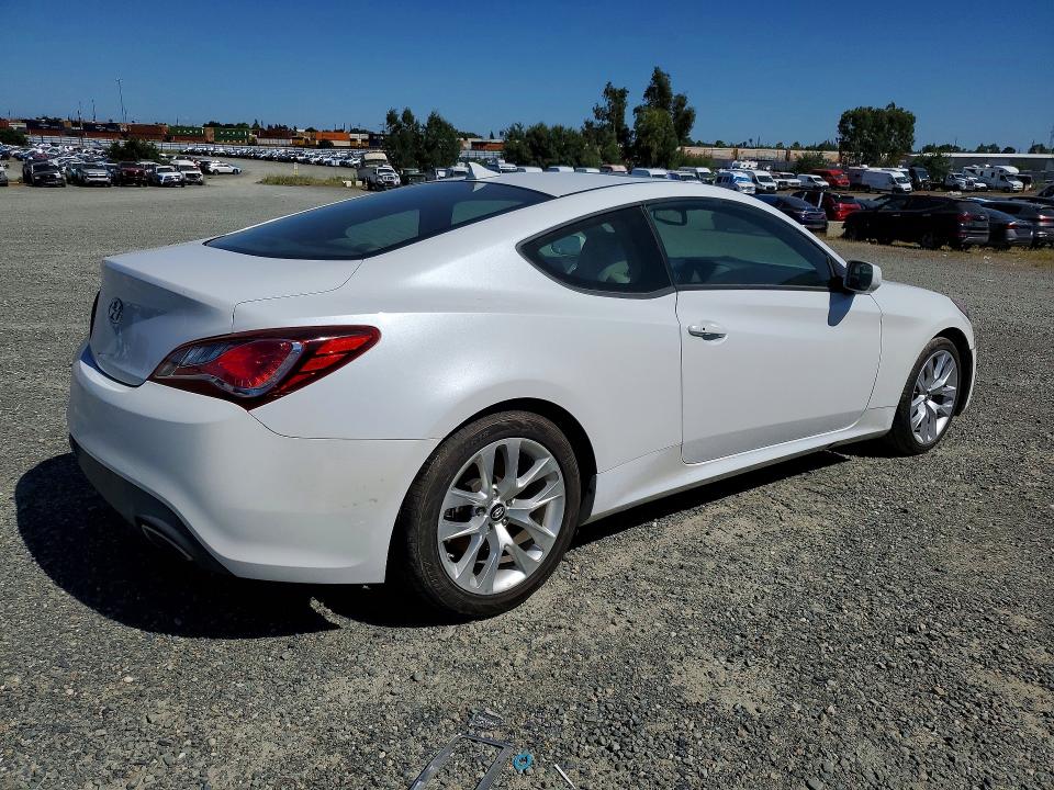 2013 Hyundai Genesis VIN KMHHT6KD5DU105155 COPART salvage auction — NORMAL WEAR, Ca - Dis/Dlr/Exp Only Clean Title (P), sold $475 on 2026-07-02 (photo 3)
