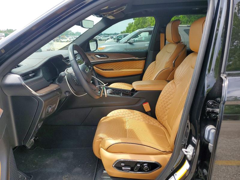 2023 Jeep Grand cherokee VIN 1C4RJHEG4PC563229 COPART salvage auction — MINOR DENT/SCRATCHES, Mo - Certificate Of Title, sold $35,250 on 2026-07-02 (photo 7)