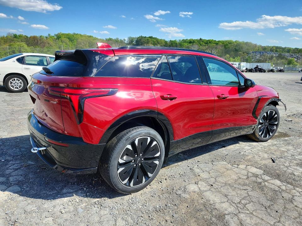 2024 Chevrolet VIN 3GNKDCRJ2RS200398 COPART salvage auction — FRONT END, Pa - Certificate Of Salvage, sold $8,300 on 2026-07-02 (photo 3)