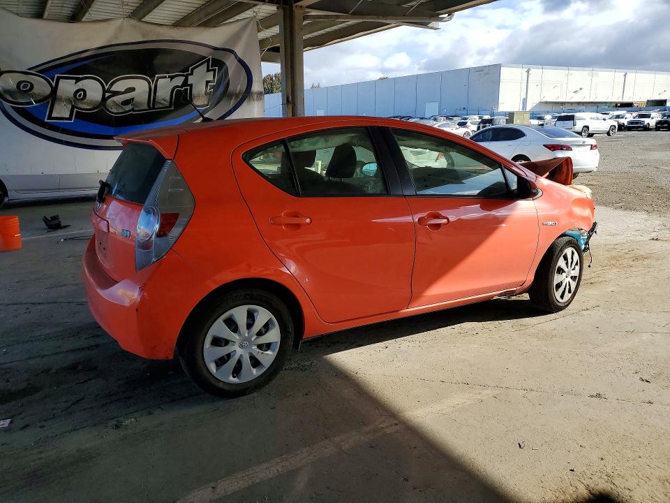 2013 Toyota Prius c VIN JTDKDTB38D1031566 COPART salvage auction — FRONT END, Ca - Salvage Certificate, sold $200 on 2026-07-07 (photo 3)