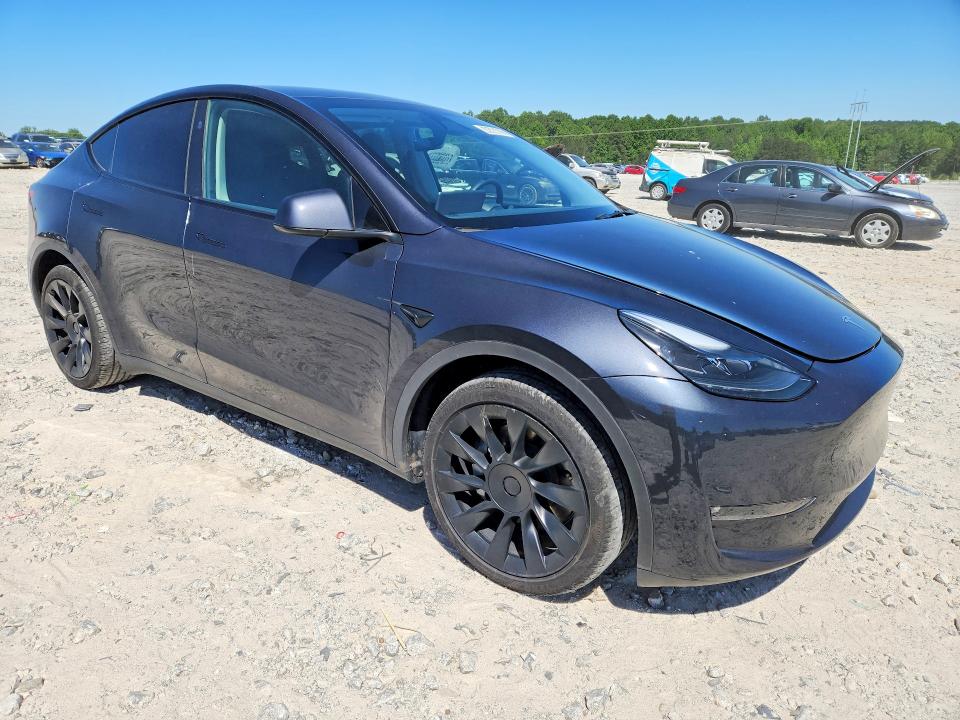 2024 Tesla VIN 7SAYGAEE5RF083418 COPART salvage auction — MINOR DENT/SCRATCHES, Salvage Title, sold $10,200 on 2026-07-29 (photo 4)