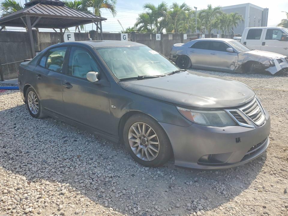 2011 Saab 9-3 VIN YS3FC4CYXB1302248 COPART salvage auction — ROOF, Fl - Cert Of Title Slvg Rebuildable, sold $350 on 2026-07-28 (photo 4)
