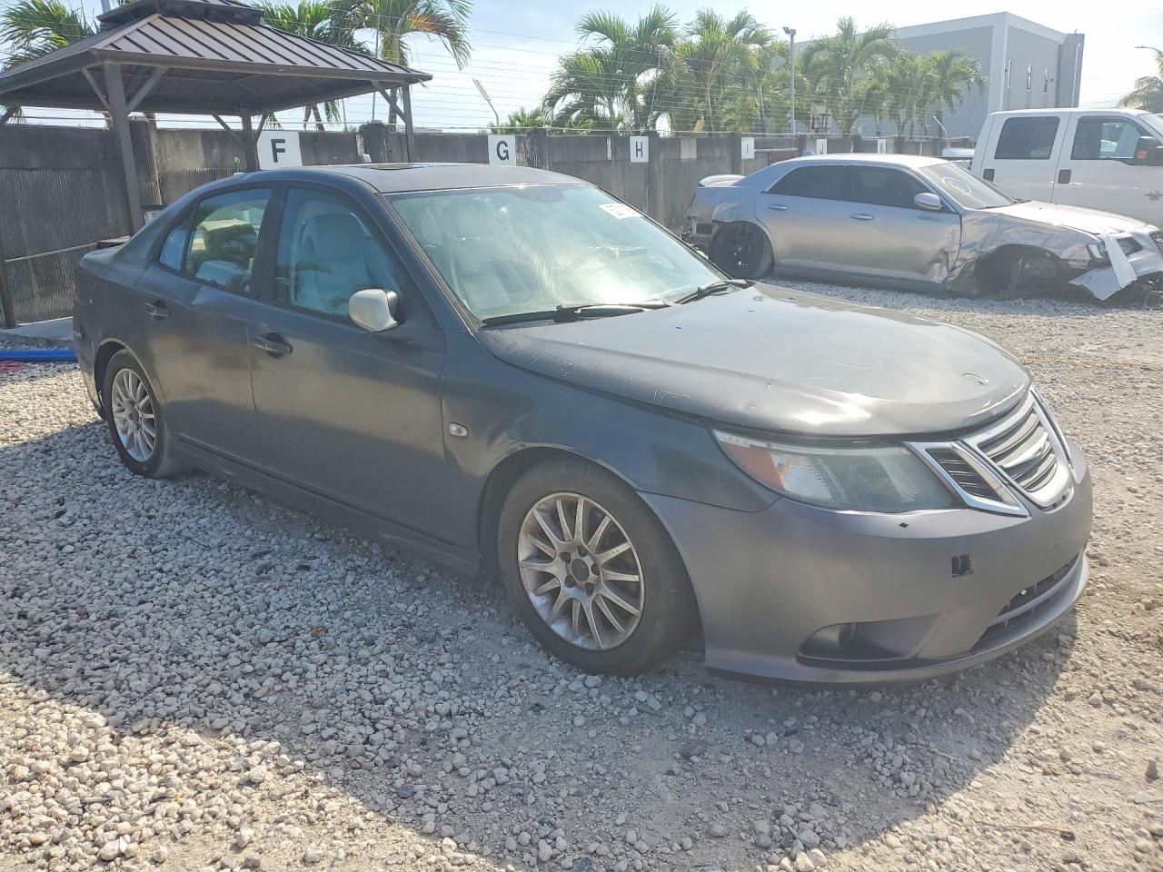 2011 Saab 9-3 VIN YS3FC4CYXB1302248 COPART salvage auction — Top/Roof, FL - CERT OF TITLE SLVG REBUILDABLE, sold $350 on 2026-09-04 (photo 4)