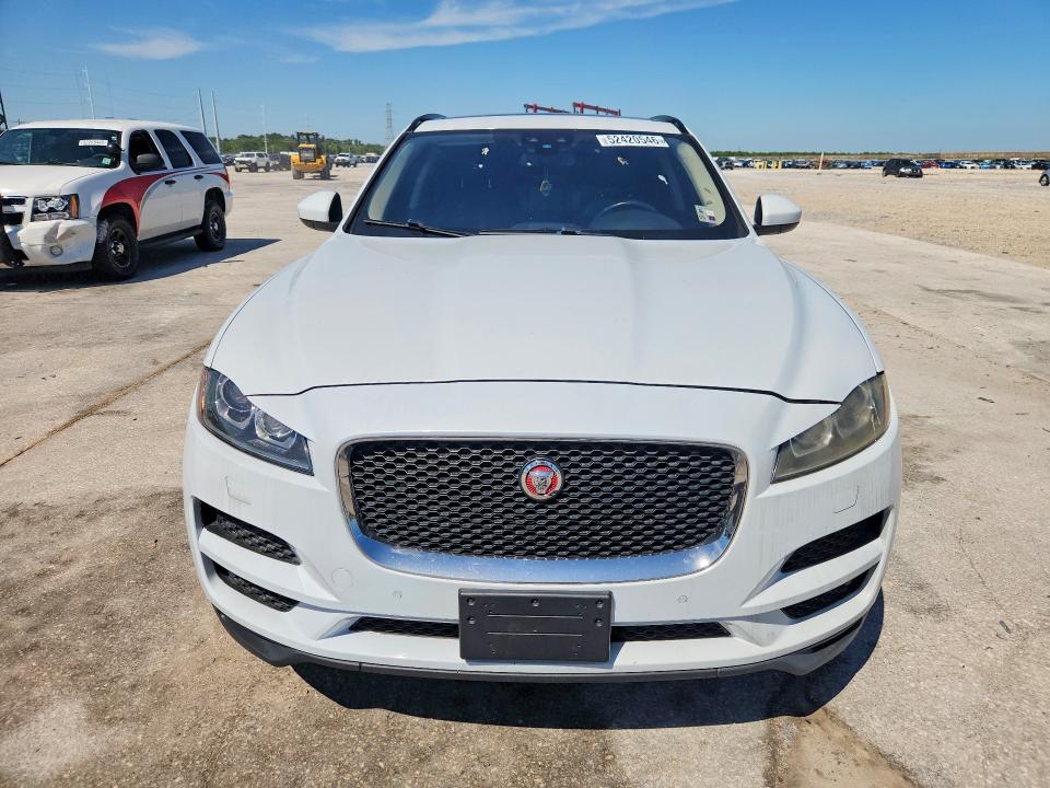 2017 Jaguar F-pace VIN SADCJ2BV1HA069546 COPART salvage auction — MINOR DENT/SCRATCHES, Tx - Salvage Vehicle Title, sold $2,450 on 2026-07-08 (photo 5)