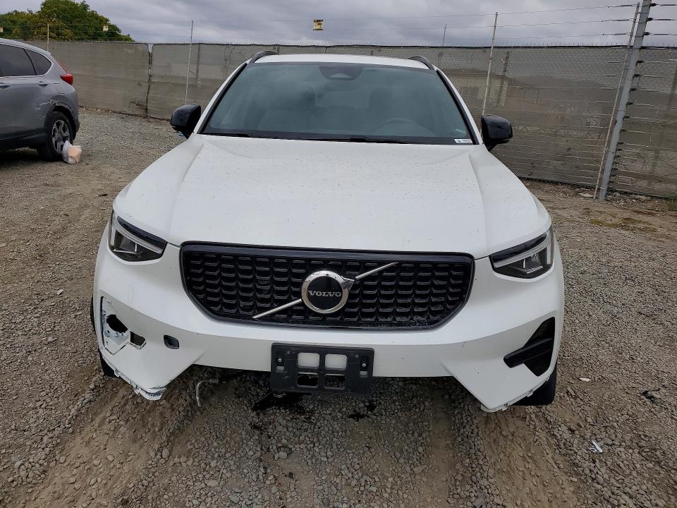 2024 Volvo Xc40 VIN YV4L12UK6R2337899 COPART salvage auction — FRONT END, Ca - Salvage Certificate, sold $6,600 on 2026-07-02 (photo 5)