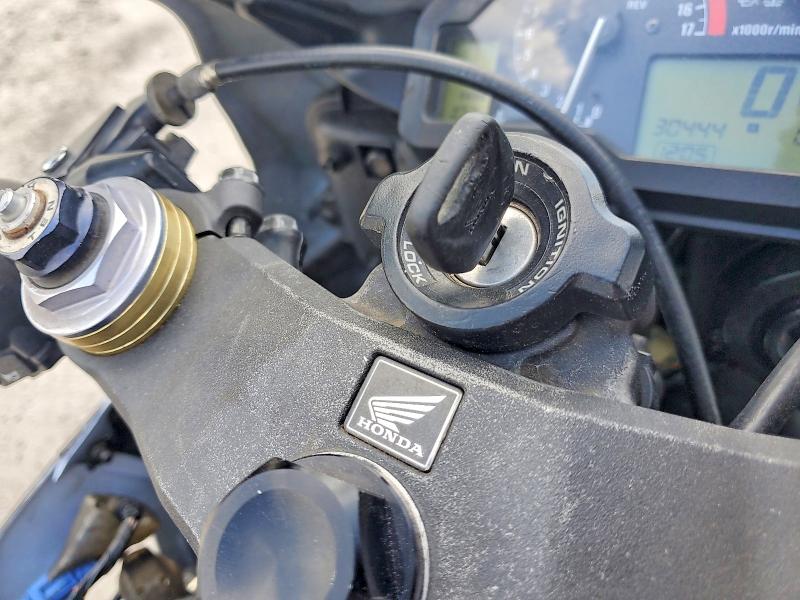 2005 Honda Cbr VIN JH2PC37045M208998 COPART salvage auction — FRONT END, Sc - Cert Of Title-Salvage, sold $1,750 on 2026-07-06 (photo 8)