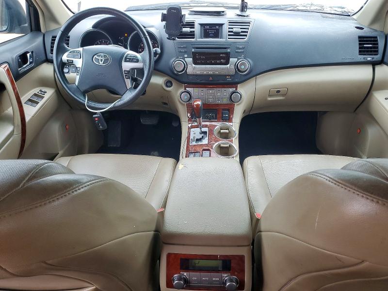 2011 Toyota Highlander VIN 5TDDK3EH5BS085039 COPART salvage auction — UNDERCARRIAGE, NC - SALVAGE CERTIFICATE OF TITLE, sold $3,600 on 2026-07-06 (photo 8)