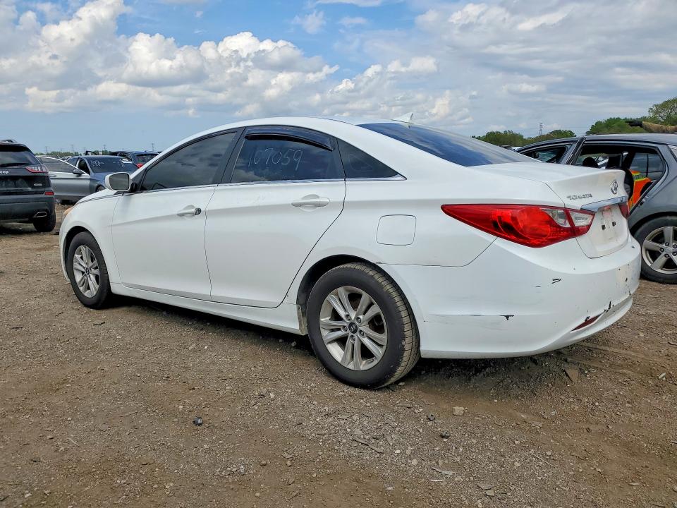 2012 Hyundai Sonata VIN 5NPEB4AC8CH388294 COPART salvage auction — VANDALISM, Il - Certificate Of Title, sold $400 on 2026-07-06 (photo 2)
