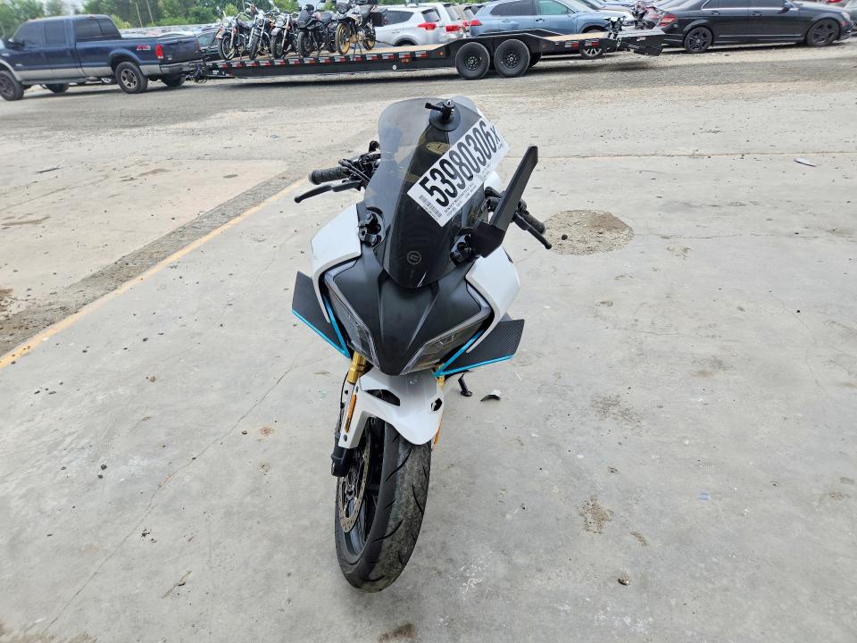 2024 Cf moto 450ss VIN LCEPESLA3R6003128 COPART salvage auction — SIDE, VA - CERT OF TITLE - SALVAGE, sold $1,200 on 2026-07-02 (photo 2)