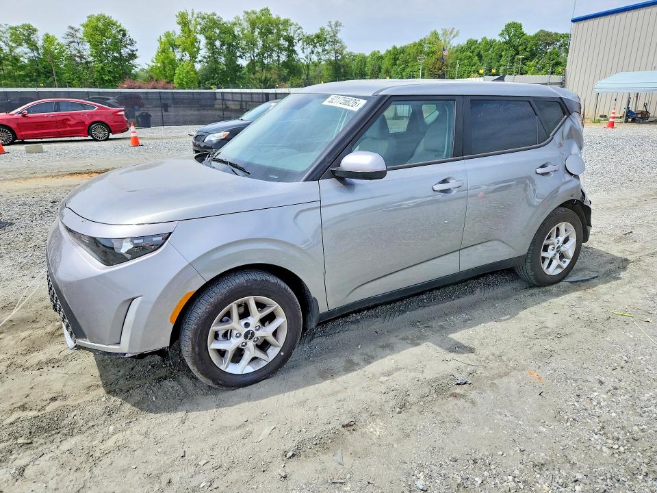 2025 Kia Soul VIN KNDJ23AUXS7967646 COPART salvage auction — REAR END, Sc - Cert Of Title-Salvage, sold $5,700 on 2026-07-20 (photo 1)