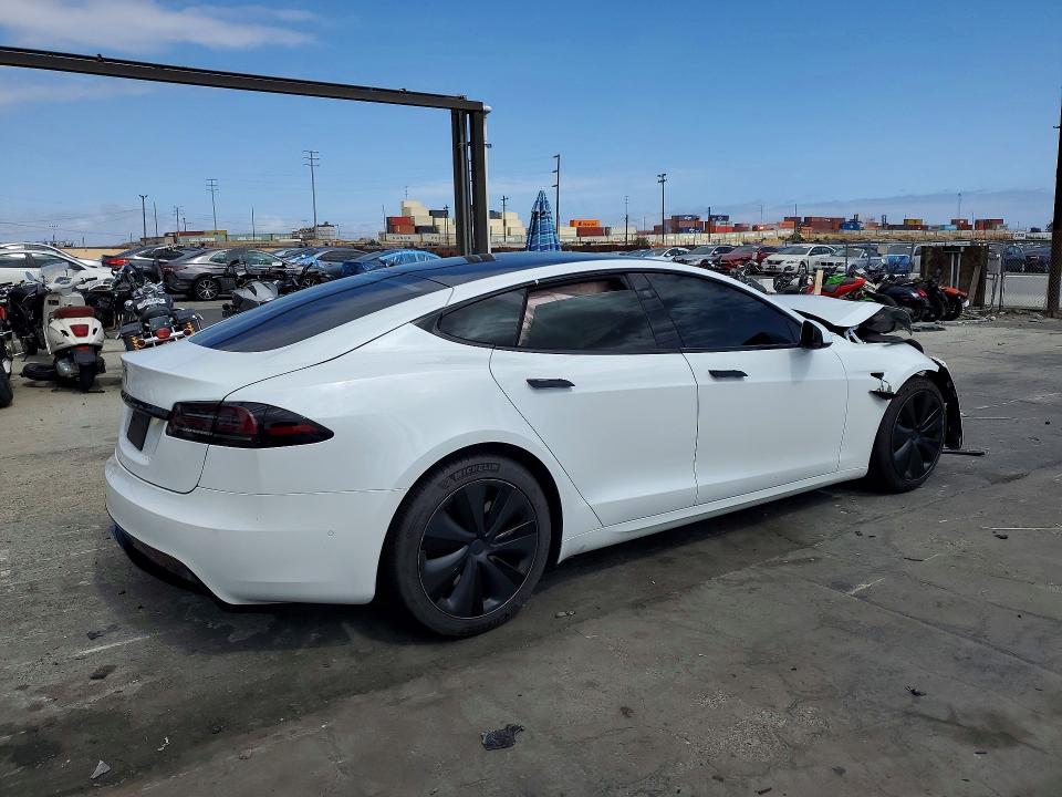 2022 Tesla Model s VIN 5YJSA1E56NF483003 COPART salvage auction — FRONT END, Ca - Salvage Certificate, sold $11,400 on 2026-07-22 (photo 3)