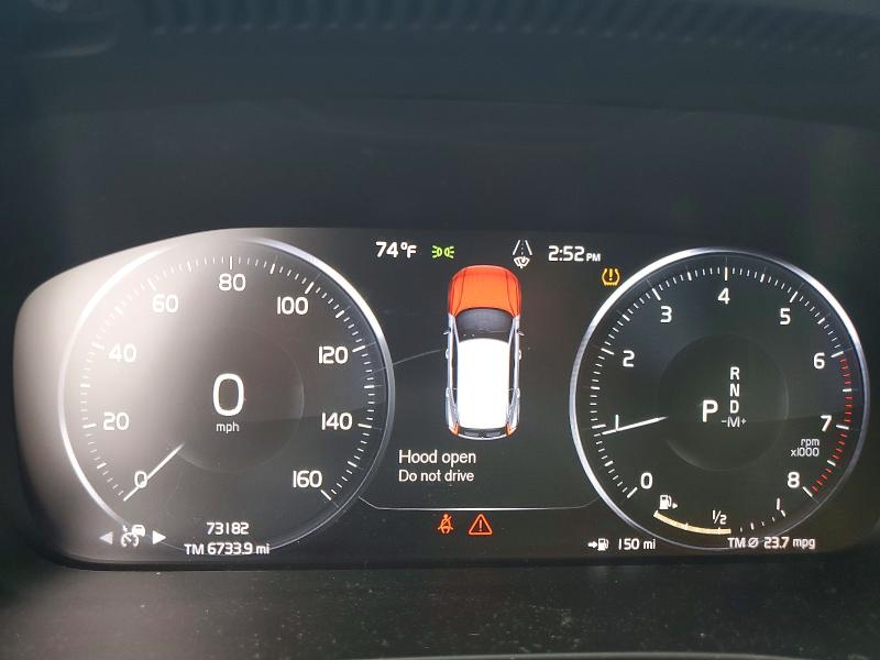 2019 Volvo Xc40 VIN YV4162UL8K2049597 COPART salvage auction — SIDE, Nc - Salvage Certificate Of Title, sold $2,550 on 2026-07-30 (photo 9)