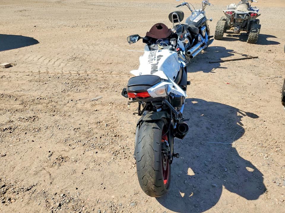 2025 Suzuki Gsx-r600 VIN JS1GN7FA9S7100546 COPART salvage auction — ALL OVER, Az - Cert Of Title - Salvage, sold $3,200 on 2026-07-02 (photo 4)