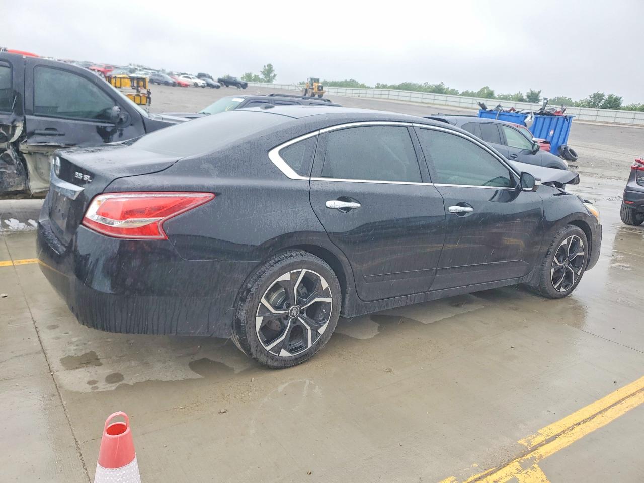 2013 Nissan Altima VIN 1N4BL3AP5DC280781 COPART salvage auction — Front End, KY - CERT OF TITLE-SALVAGE, sold $400 on 2026-07-02 (photo 3)