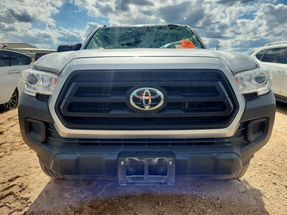 2022 Toyota Tacoma VIN 3TYRX5GN4NT059059 COPART salvage auction — ROLLOVER, Tx - Certificate Of Title (P), sold $6,800 on 2026-09-03 (photo 5)