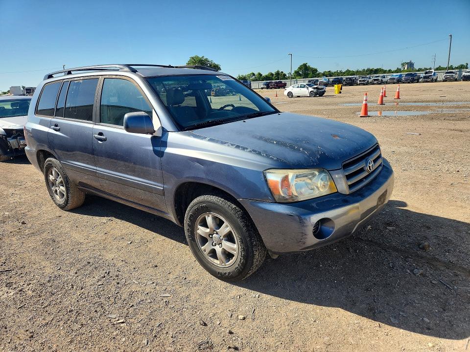 2005 Toyota Highlander VIN JTEGP21A350071452 COPART salvage auction — REAR END, TX - SALVAGE VEHICLE TITLE (P), sold $675 on 2026-07-15 (photo 4)