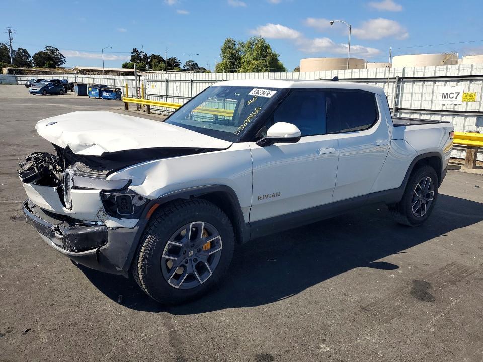 2022 Rivian VIN 7FCTGAAL6NN001844 COPART salvage auction — FRONT END, Ca - Salvage Certificate, sold $10,400 on 2026-07-09 (photo 1)