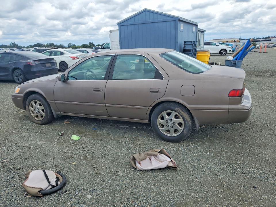 1999 Toyota Camry VIN JT2BF22K8X0192742 COPART salvage auction — MINOR DENT/SCRATCHES, Ca - Salvage Certificate, sold $550 on 2026-07-14 (photo 2)
