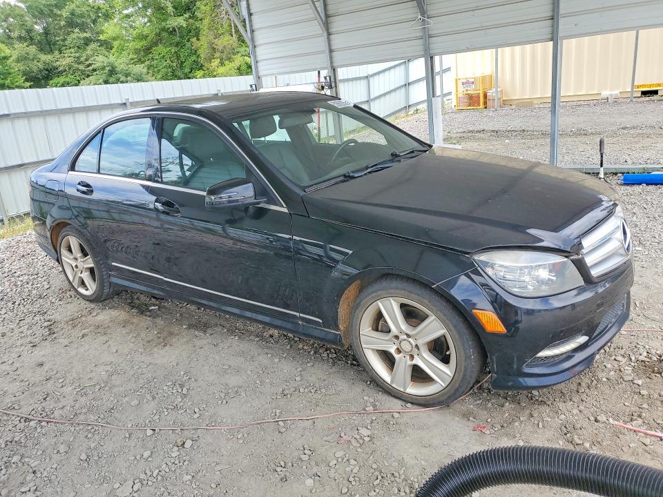 2011 Mercedes-benz C-klasse VIN WDDGF5EBXBF653011 COPART salvage auction — INTERIOR BURN, Ga - Cert Of Title-Salvage, sold $175 on 2026-07-28 (photo 4)