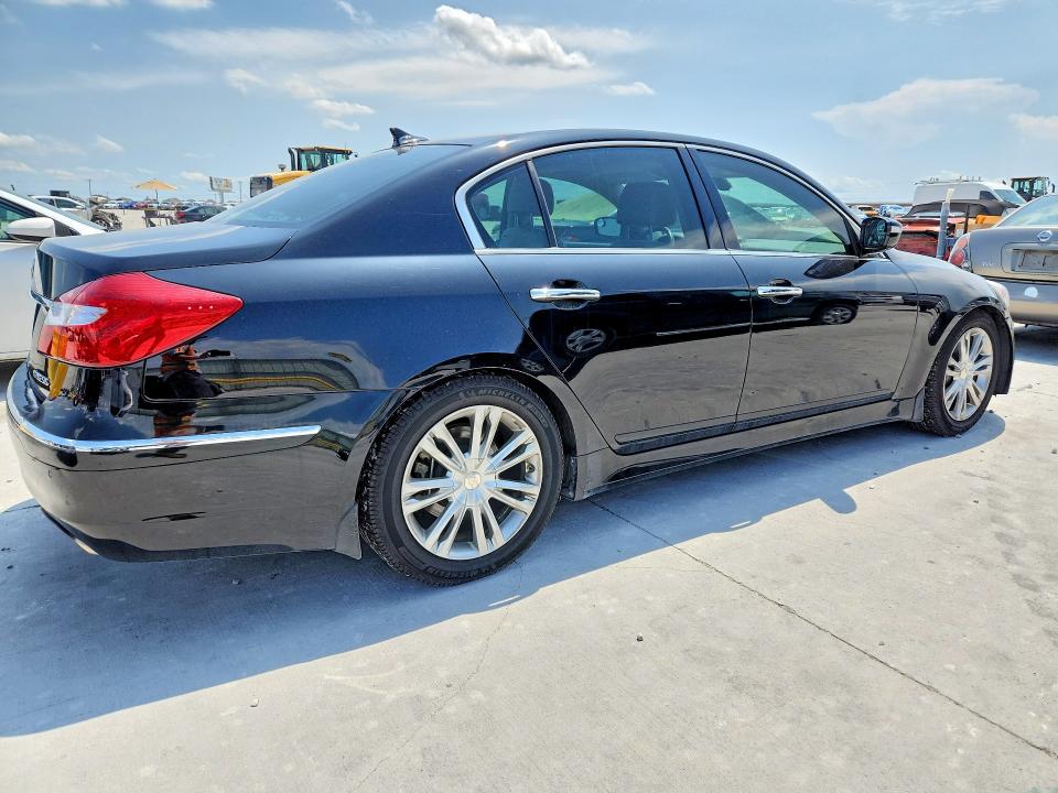 2012 Hyundai Genesis VIN KMHGC4DDXCU165055 COPART salvage auction — FRONT END, Tx - Salvage Vehicle Title, sold $650 on 2026-07-14 (photo 3)