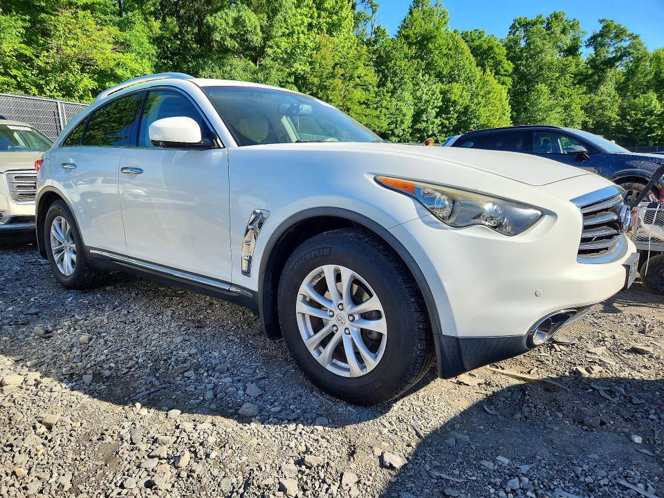 2013 Infiniti Fx VIN JN8CS1MW5DM173110 COPART salvage auction — MINOR DENT/SCRATCHES, Id - Salvage Certificate Of Title, sold $2,700 on 2026-07-17 (photo 4)