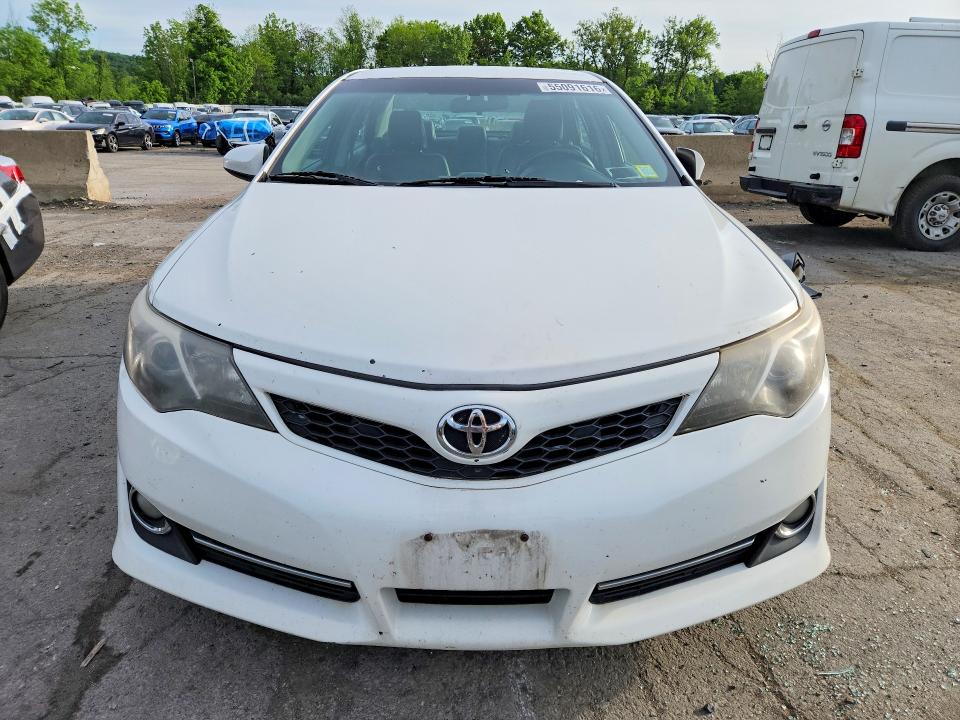 2014 Toyota Camry VIN 4T1BF1FKXEU815047 COPART salvage auction — MINOR DENT/SCRATCHES, Ny - Certificate Of Title, sold $2,100 on 2026-07-02 (photo 5)