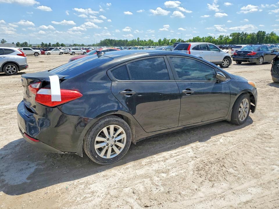 2016 Kia Forte VIN KNAFX4A66G5595673 COPART salvage auction — REAR END, Tx - Salvage Vehicle Title, sold $800 on 2026-07-07 (photo 3)