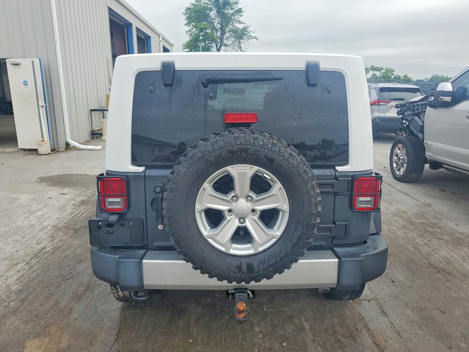 2017 Jeep Wrangler unlimited VIN 1C4BJWEG3HL684485 COPART salvage auction — WATER/FLOOD, Fl - Cert Of Title-Slvg Rebld Flood, sold $9,700 on 2026-07-27 (photo 6)