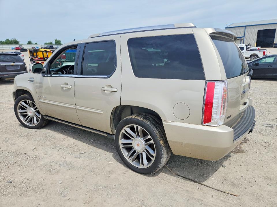 2013 Cadillac Escalade VIN 1GYS4CEF9DR176830 COPART salvage auction — WATER/FLOOD, Ky - Cert Of Title-Salvage, sold $1,700 on 2026-07-09 (photo 2)