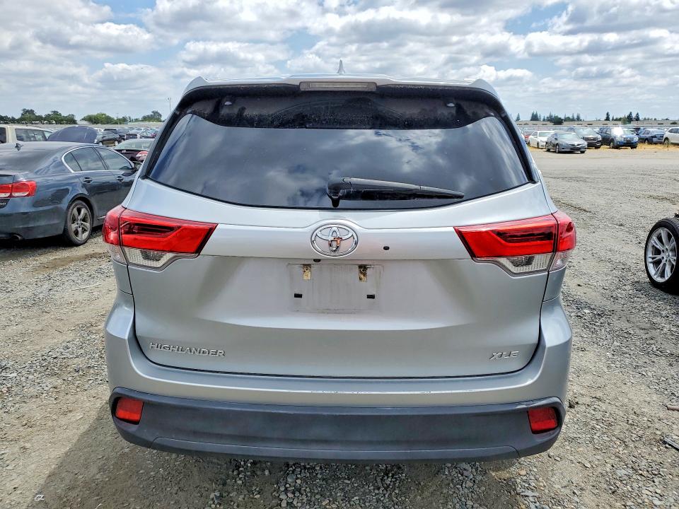 2017 Toyota Highlander VIN 5TDKZRFH9HS513174 COPART salvage auction — FRONT END, CA - SALVAGE CERTIFICATE, sold $7,000 on 2026-07-14 (photo 6)