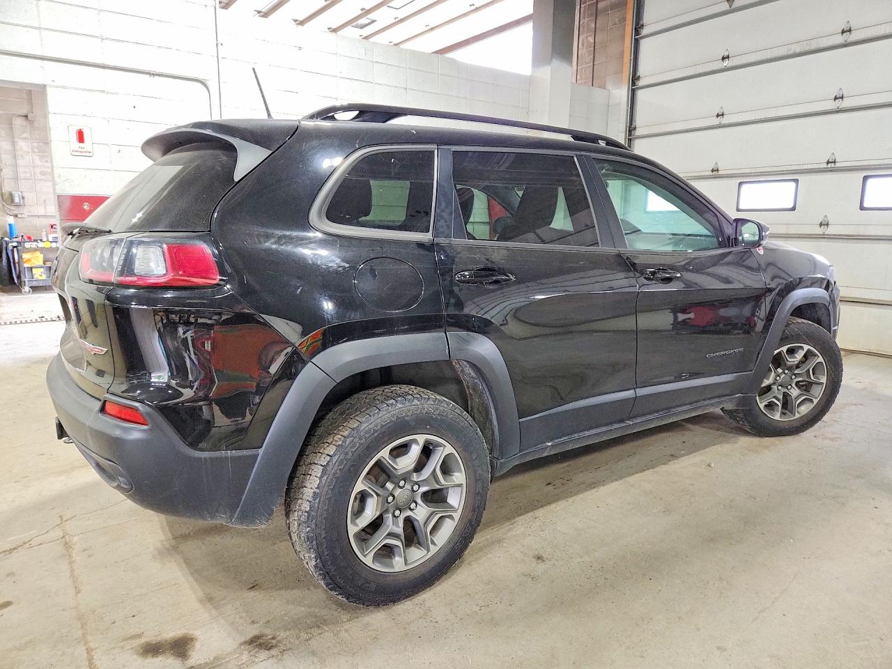 2022 Jeep Cherokee VIN 1C4PJMBXXND533549 COPART salvage auction — Front End, MN - CERTIFICATE OF TITLE, sold $3,850 on 2026-07-08 (photo 3)