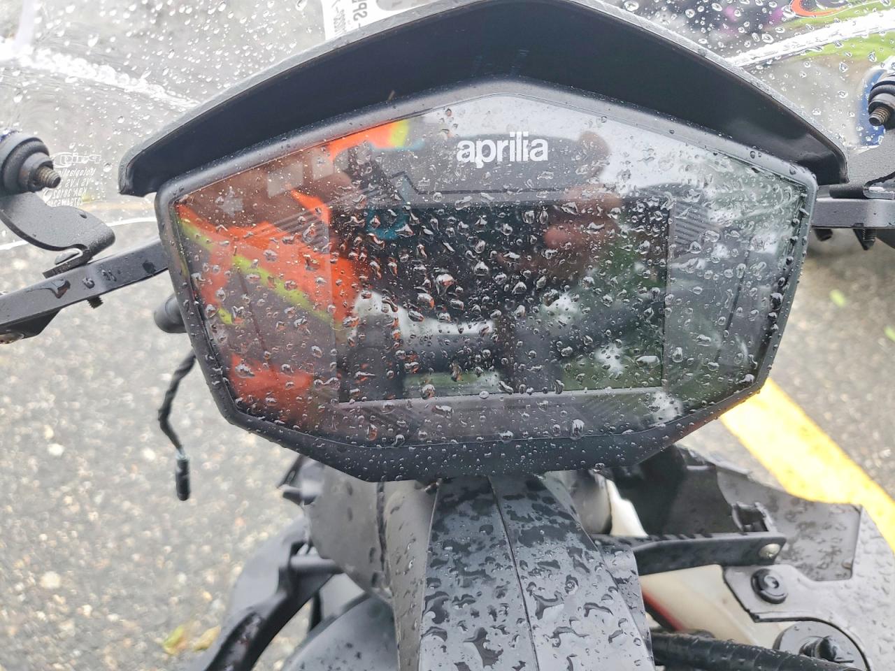 2023 Aprilia TUONO 660 VIN ZD4KSUM07PS000682 COPART salvage auction — Front End, PA - CERTIFICATE OF SALVAGE, sold $1,400 on 2026-07-09 (photo 7)