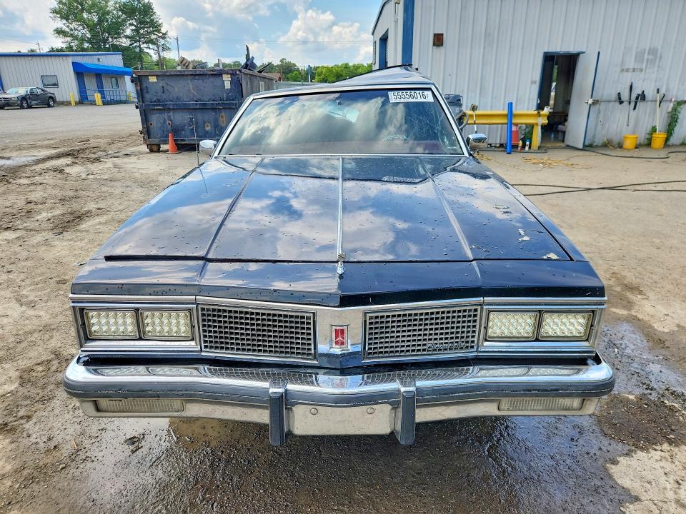 1983 Oldsmobile 98 VIN 1G3AX37Y2DM802349 COPART salvage auction — ALL OVER, LA - CERT OF TITLE-SALVAGE, sold $200 on 2026-07-16 (photo 5)