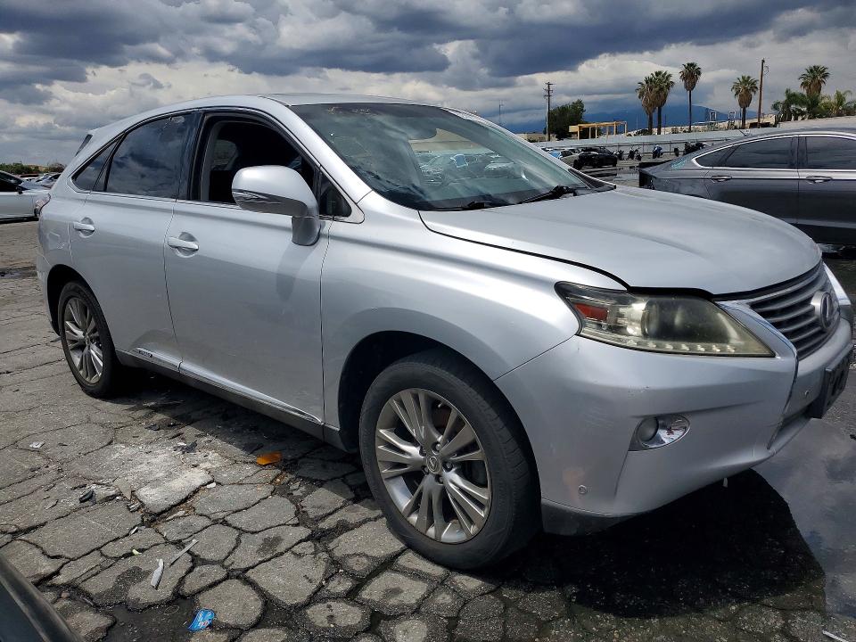 2013 Lexus Rx 450h VIN JTJZB1BA4D2410112 COPART salvage auction — FRONT END, Ca - Dis/Dlr/Exp Only Clean Title, sold $3,300 on 2026-07-06 (photo 4)
