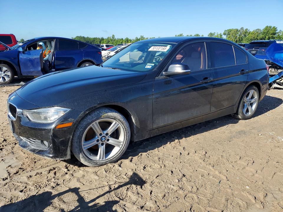 2015 BMW 3er VIN WBA3A5C50FP605292 COPART salvage auction — WATER/FLOOD, Tx - Salvage Title-Flood Damage, sold $800 on 2026-07-17 (photo 1)