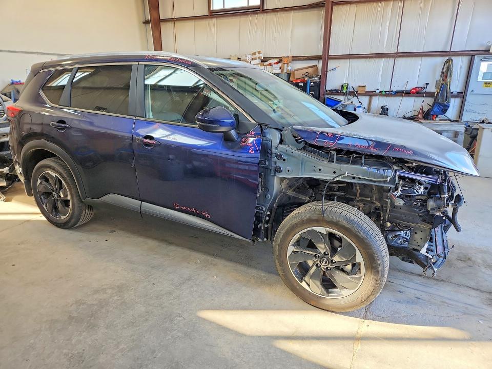 2026 Nissan Rogue VIN JN8BT3BBXTW085399 COPART salvage auction — FRONT END, Ab - Bos - Salvage, sold $7,500 on 2026-07-30 (photo 4)