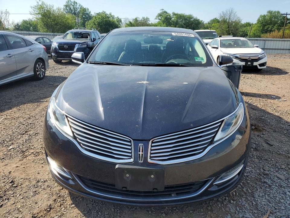 2014 Lincoln Mkz VIN 3LN6L2J90ER817773 COPART salvage auction — REAR END, Nj - Certificate Of Title, sold $375 on 2026-07-02 (photo 5)