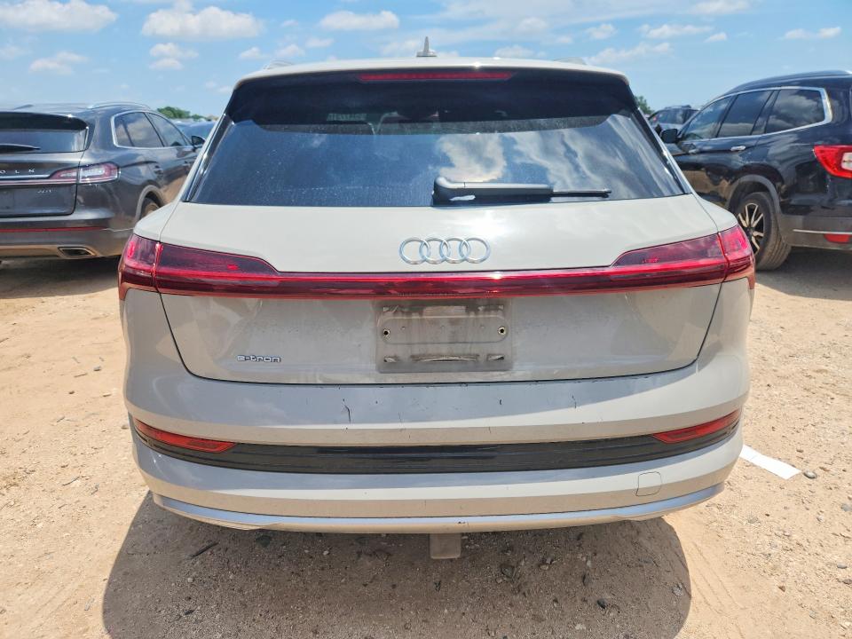 2019 Audi E-tron VIN WA1VABGE5KB022870 COPART salvage auction — SIDE, TX - SALVAGE VEHICLE TITLE, sold $11,900 on 2026-07-16 (photo 6)
