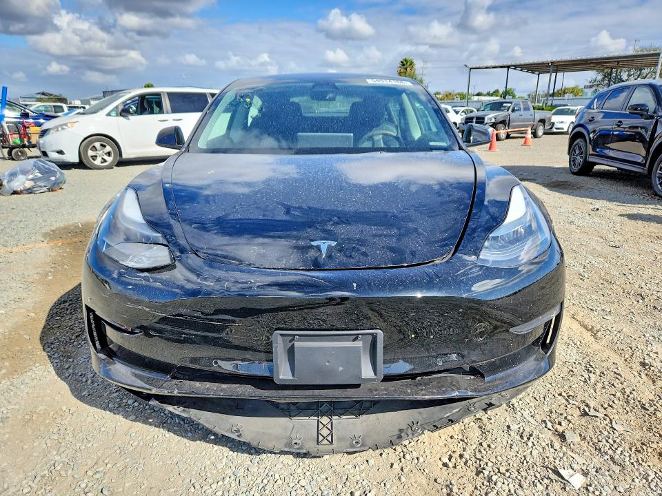 2022 Tesla Model 3 VIN 5YJ3E1EA0NF135025 COPART salvage auction — FRONT END, CA - SALVAGE CERTIFICATE, sold $7,900 on 2026-07-24 (photo 5)